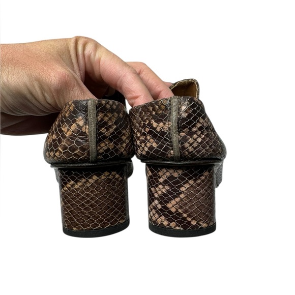 LOQ | Eva Mules in Python 36 - Picture 6 of 10